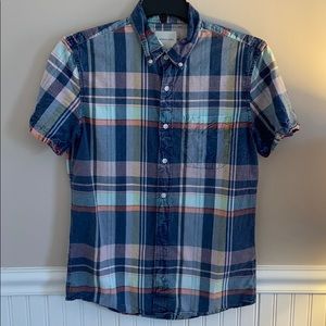 American Eagle Button shirt